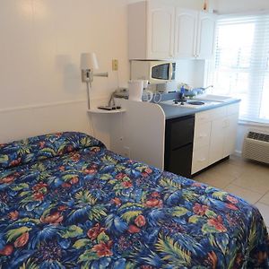 Queen Room Bay View